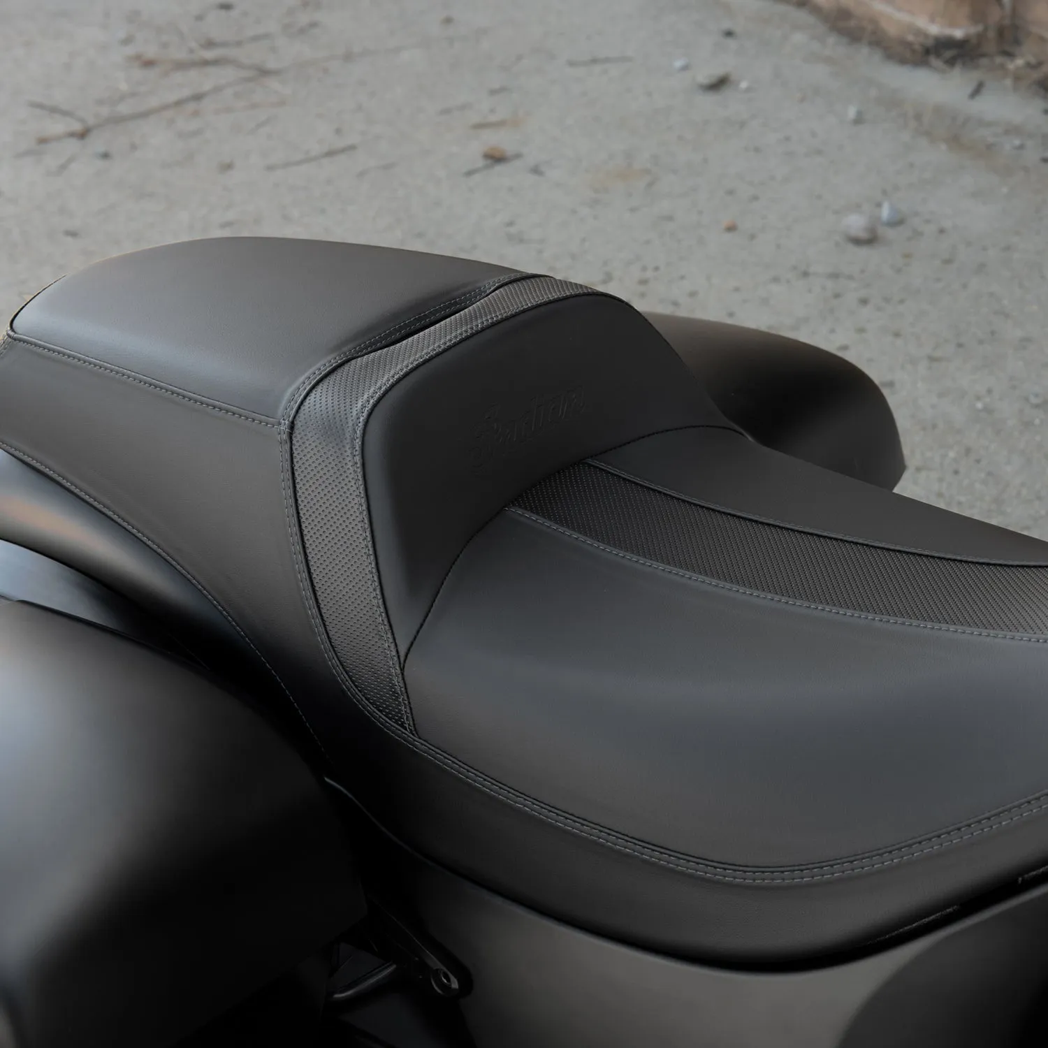 All-Weather Vinyl Extended Reach Rogue Seat -Black